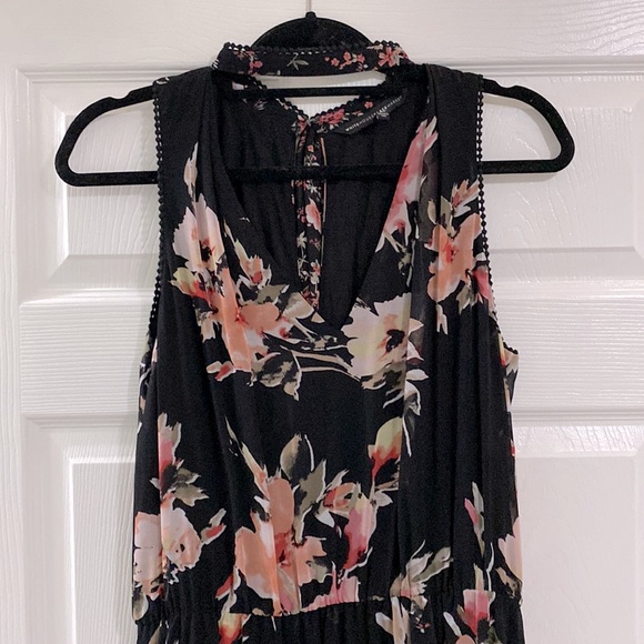 White House Black Market Floral High-Low Dress with Choker Neck Detail- Size 12 - Picture 6 of 7